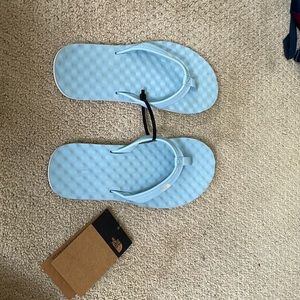 North Face women’s size 7 flip flops